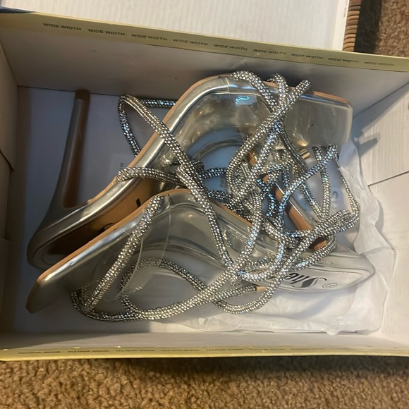 Shoes - Silver heels with skinny wedge